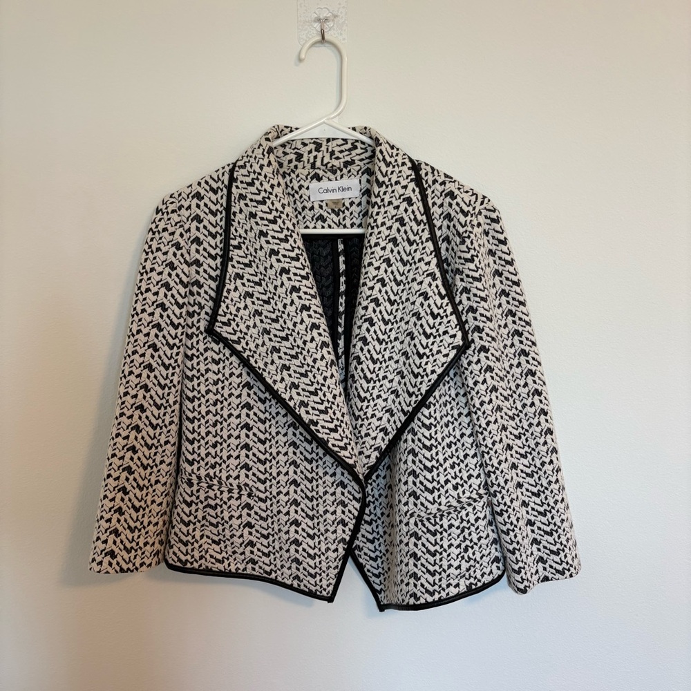 Calvin Klein Women's Black & White Textured Open Blazer Jacket Size 2